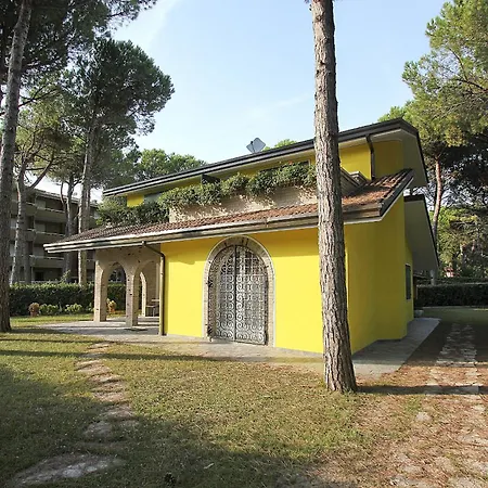 Yellow Villa Lignano Sabbiadoro